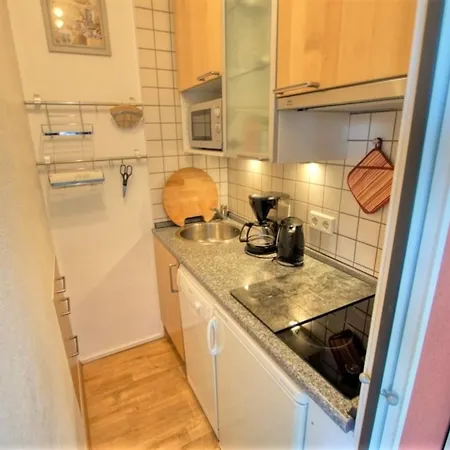 - Haus H, App 0h0701 *